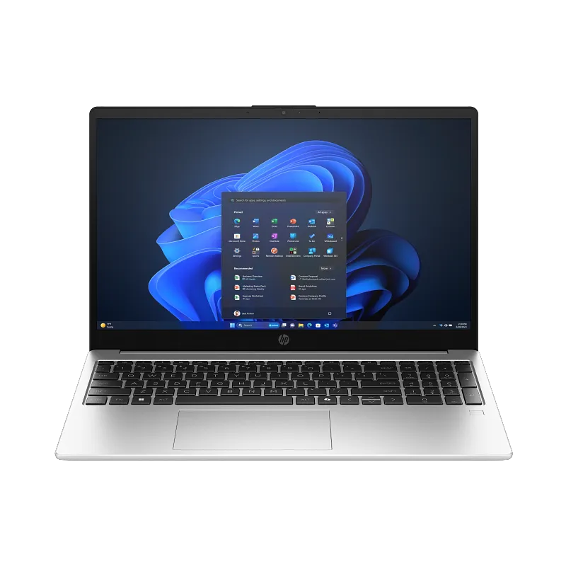 Laptop HP 250R G10 | Intel Core 5 120U, 16GB RAM, 512GB SSD, FreeDOS, Pantalla 15.6" HD 5 Laptop HP 250R G10 abierta, mostrando su pantalla HD IPS de 15.6 pulgadas y teclado completo con touchpad que incluye sensor de huella digital. Color Plata Turbo.