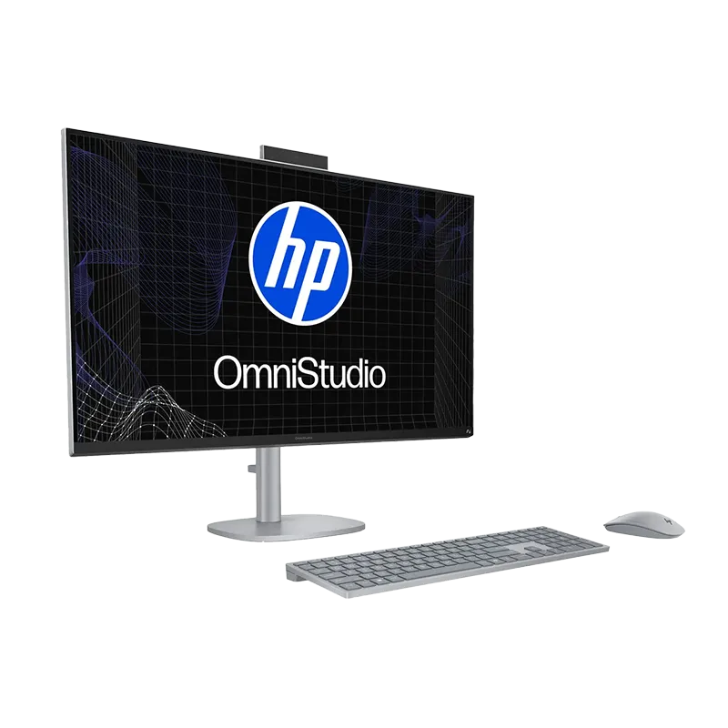 Computadora HP OmniStudio X AIO 32-c1271la Intel Core Ultra 7 258V 32GB 1TB SSD | Pantalla 31.5" 4K UHD, Windows 11 7 Vista frontal hacia la izquierda del HP OmniStudio X AIO, mostrando la cámara infrarroja de 5MP con micrófonos duales, altavoces Poly Studio con DTS:X Ultra y el kit teclado/mouse HP 710.