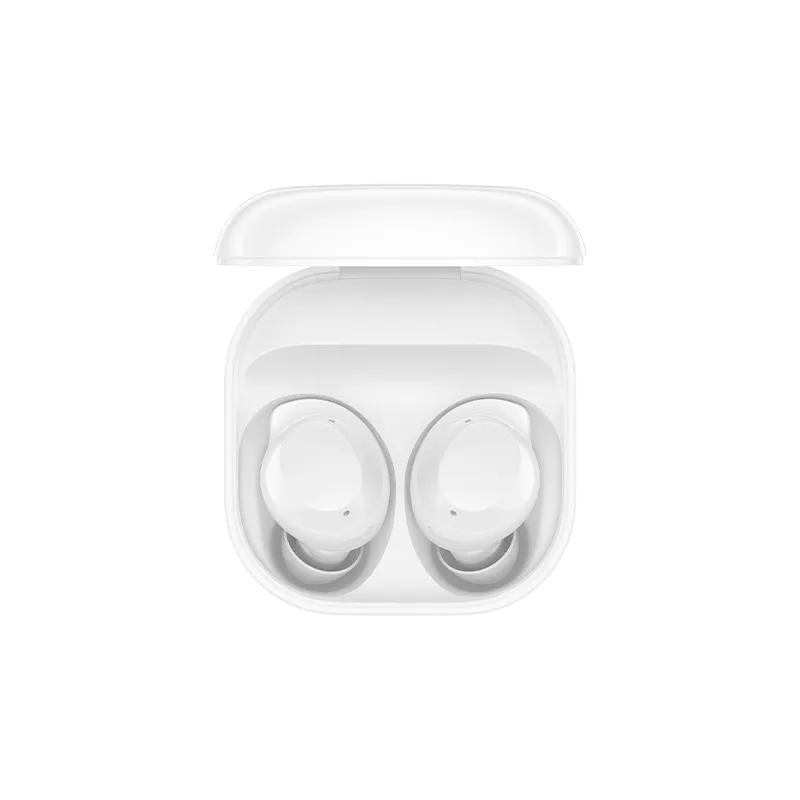 Audífonos Samsung Galaxy Buds Core color blanco en vista superior con estuche de carga, mostrando su diseño compacto de 50 x 50 x 27.7 mm, conector USB Type-C y acabado elegante. Equipados con cancelación activa de ruido (ANC), batería total de hasta 35 horas sin ANC, resistencia IP54 y 6 micrófonos integrados.